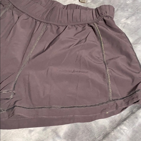 💚 3 for $15 💚 - Under Armour Semi Fitted Heat Gear Shorts size Small - Picture 14 of 16